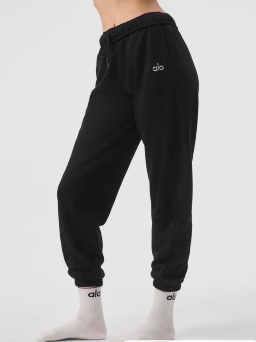 alo Yoga Accolade Jogger Sweatpants Black - Picture 2 of 14